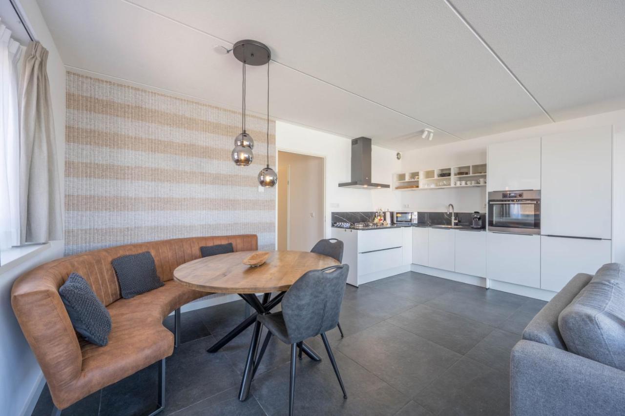 Meerzicht 24 - Luxury Family Accommodation With Beautiful Lake Side View Uitgeest Esterno foto