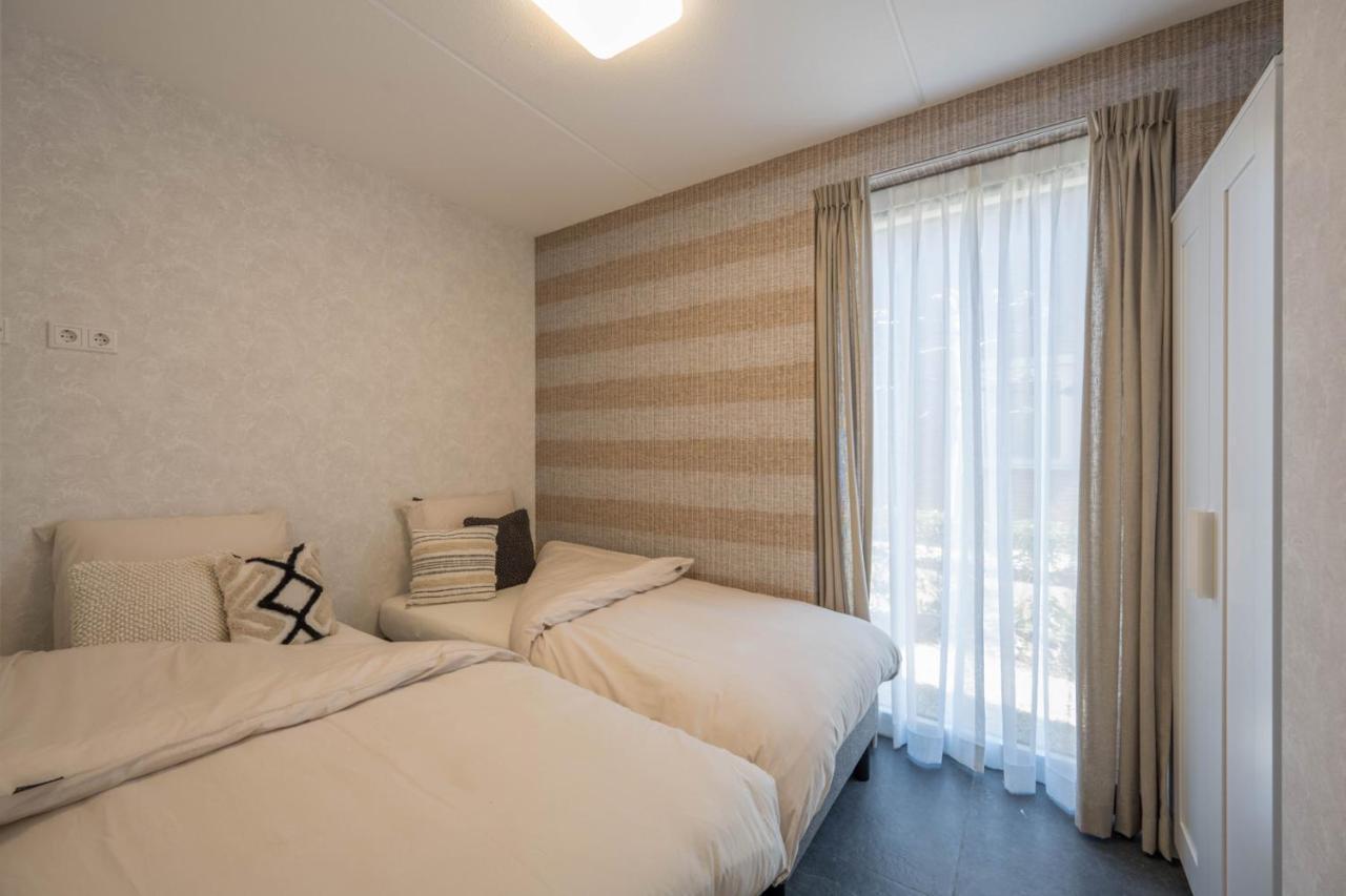Meerzicht 24 - Luxury Family Accommodation With Beautiful Lake Side View Uitgeest Esterno foto