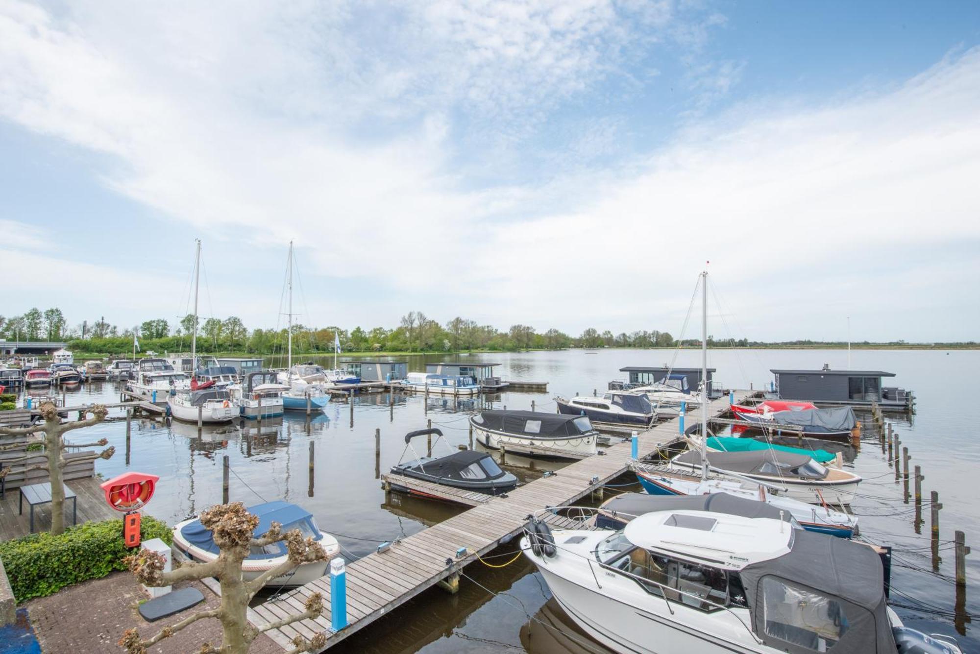 Meerzicht 24 - Luxury Family Accommodation With Beautiful Lake Side View Uitgeest Esterno foto