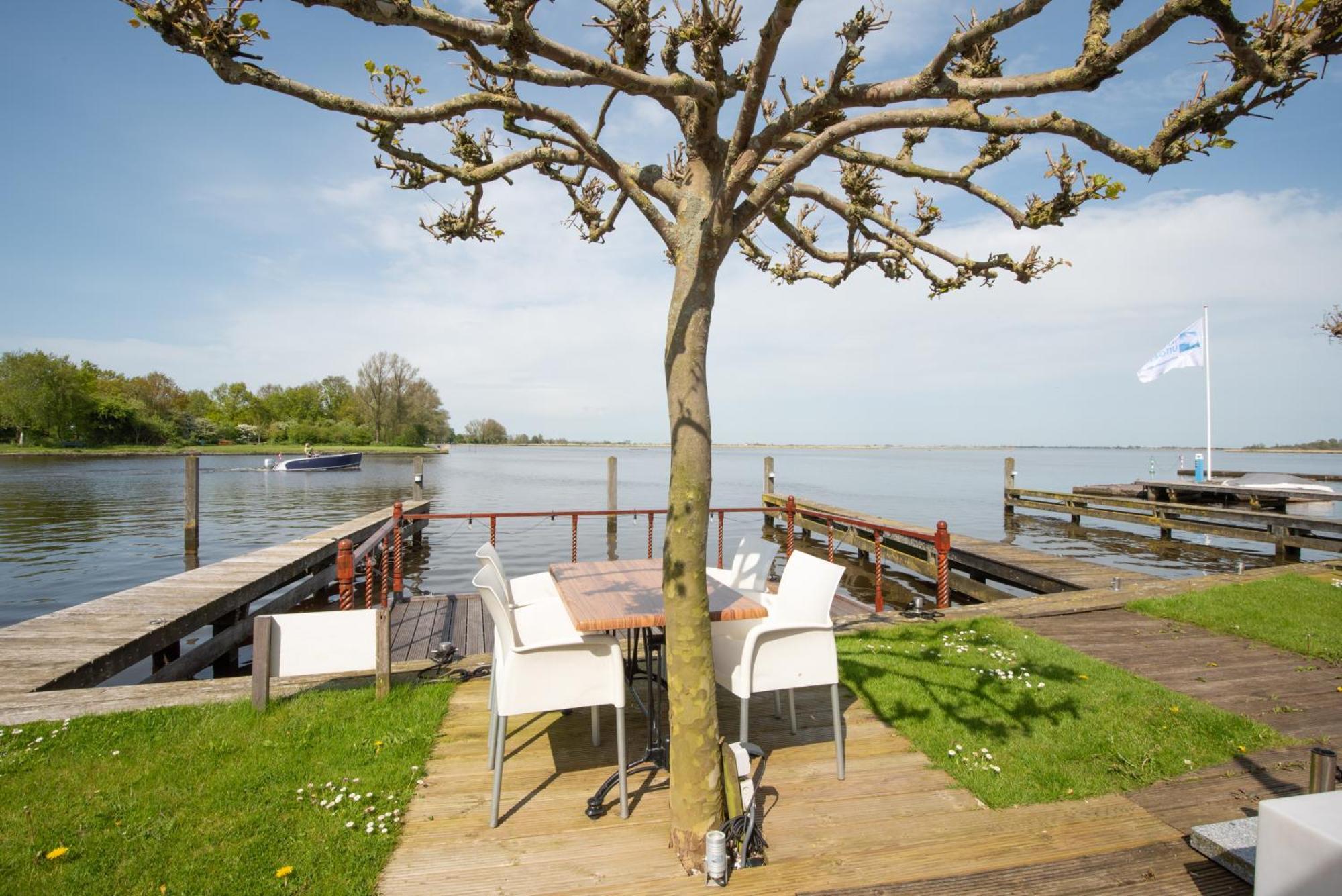 Meerzicht 24 - Luxury Family Accommodation With Beautiful Lake Side View Uitgeest Esterno foto
